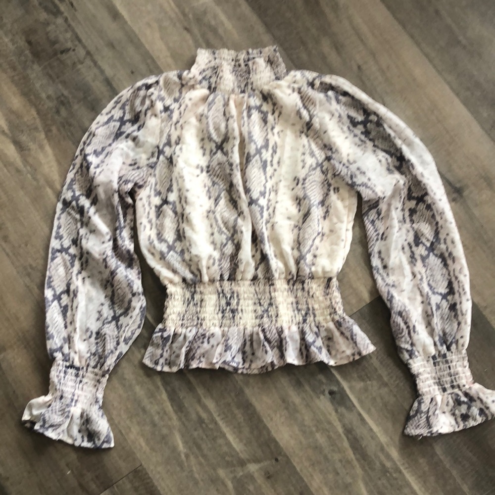 Women’s Long sleeve cute shirt